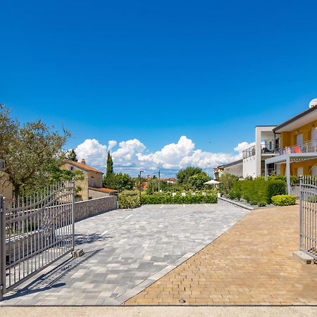 Appartments Adriatic Omisalj Exterior photo