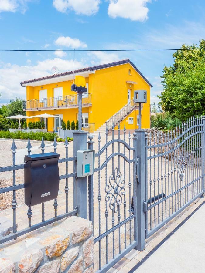 Appartments Adriatic Omisalj Exterior photo